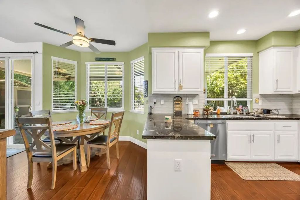 6624 Maple Creek Drive, Roseville