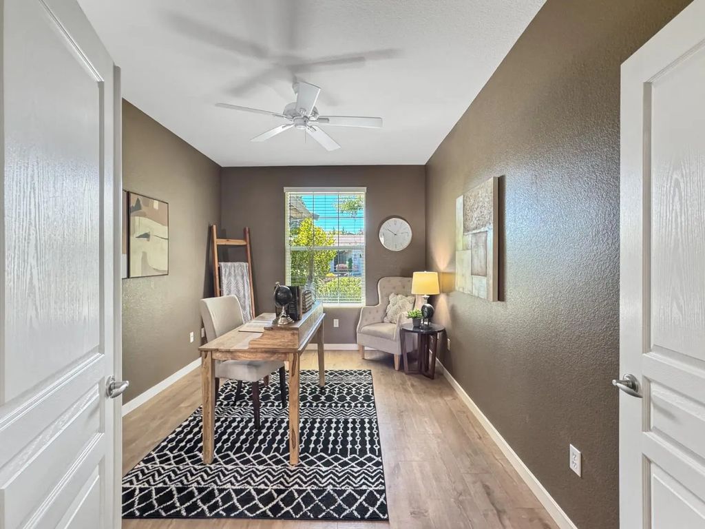 2874 Coopers Hawk Loop, Lincoln
