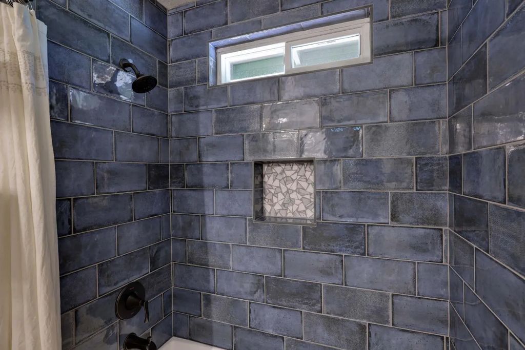 1747 Lilac Lane, Auburn