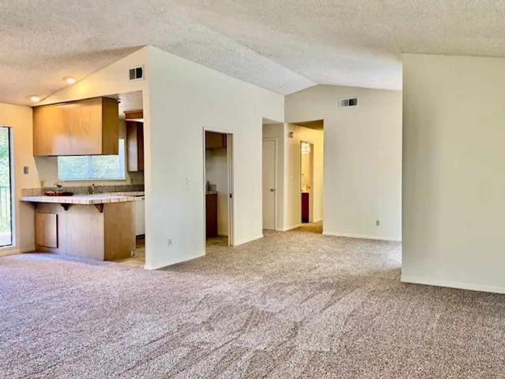 374 Kevin, Auburn