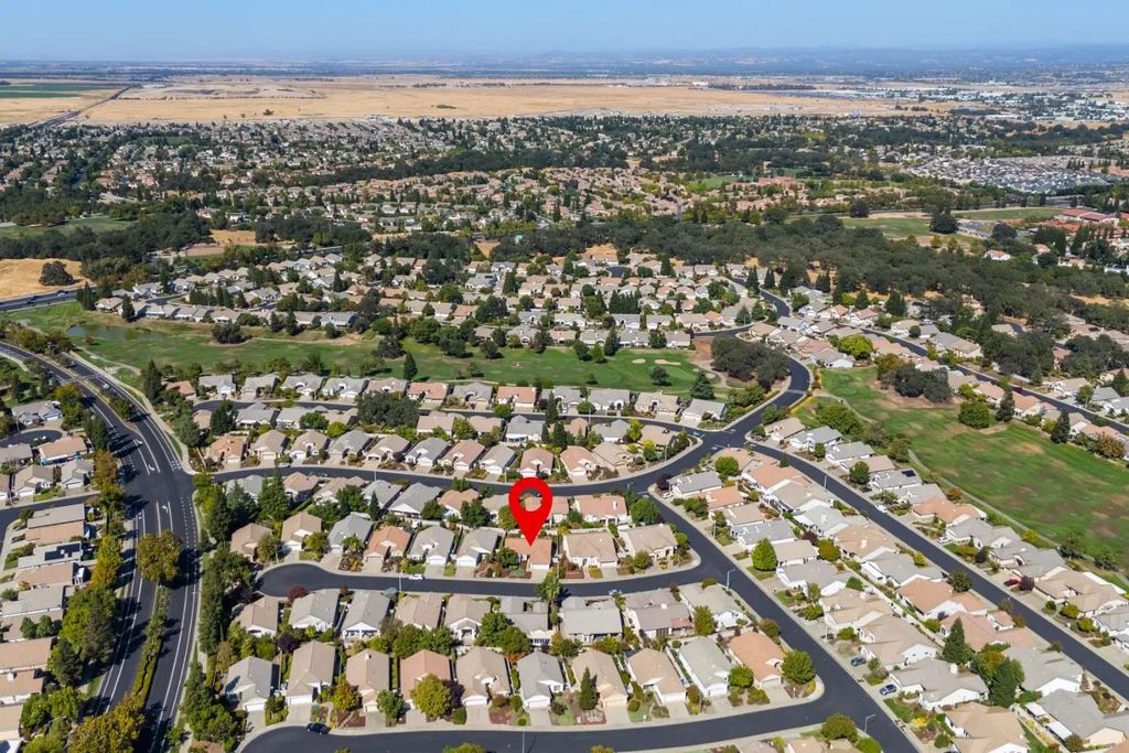 224 Snowy River Court, Roseville