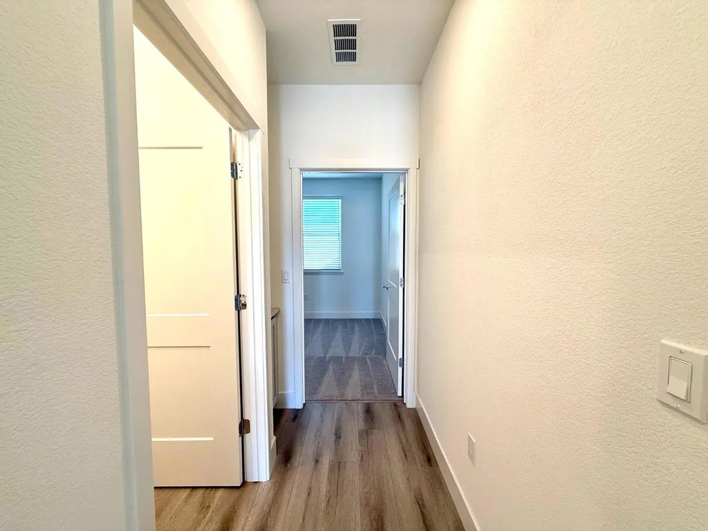 10052 Pixley Court, Roseville