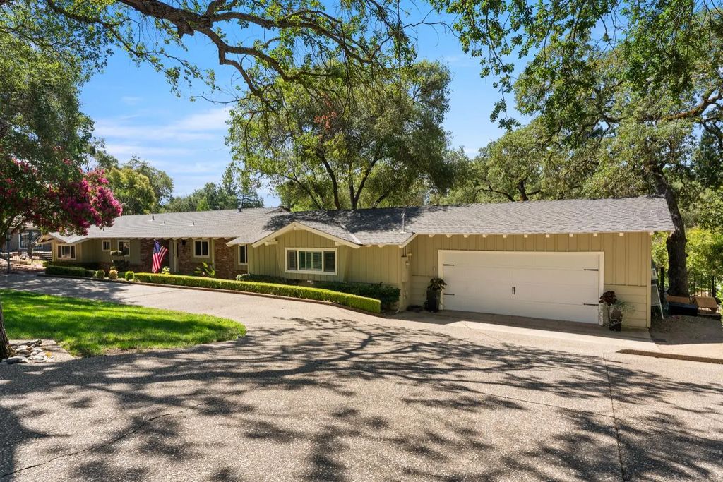 8232 N Lake Circle N, Granite Bay