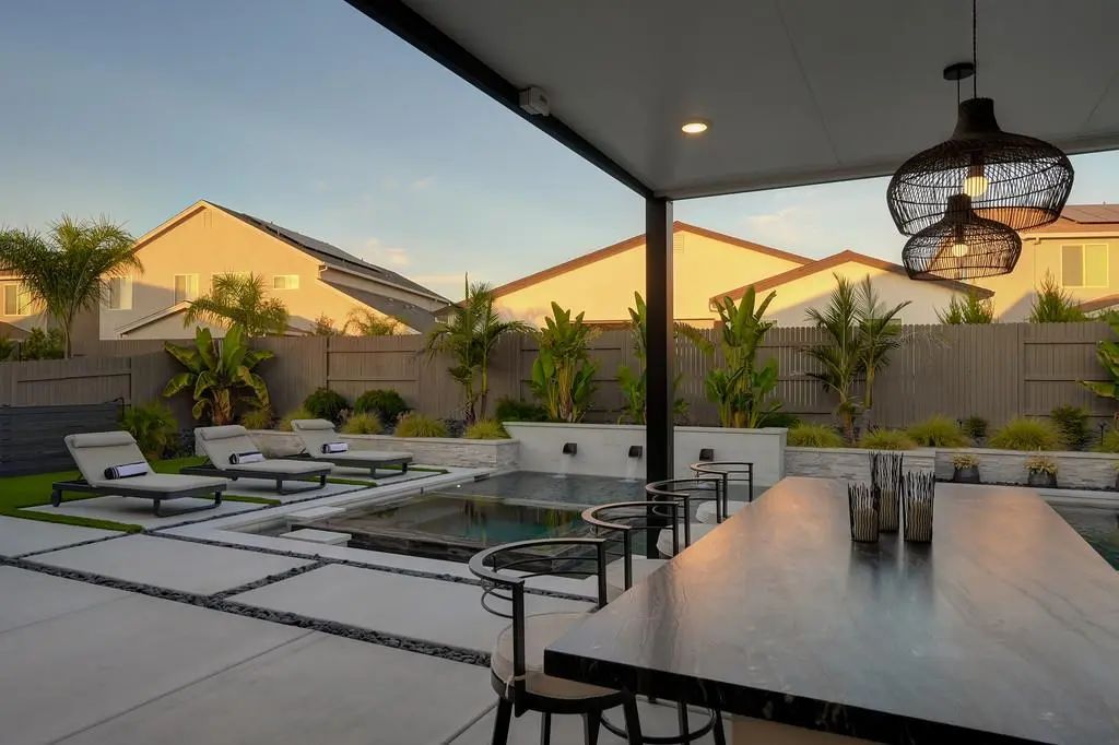 325 Provo Court, Roseville