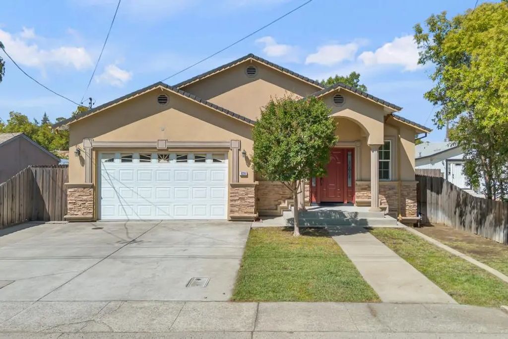 829 Shearer Street, Roseville