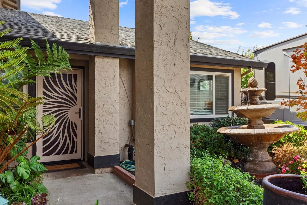 6929 Lyonia Way, Orangevale