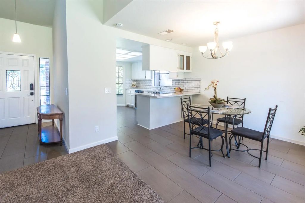 5742 Shannon Bay Drive, Rocklin