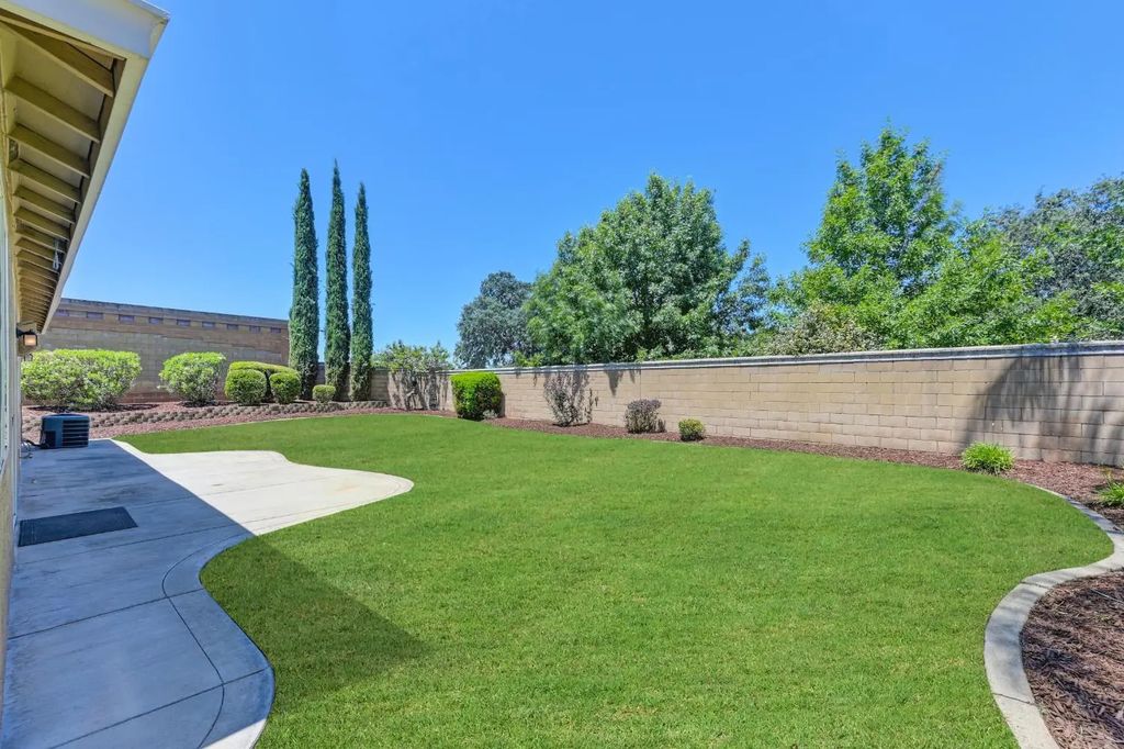 116 Deanna Court, Lincoln