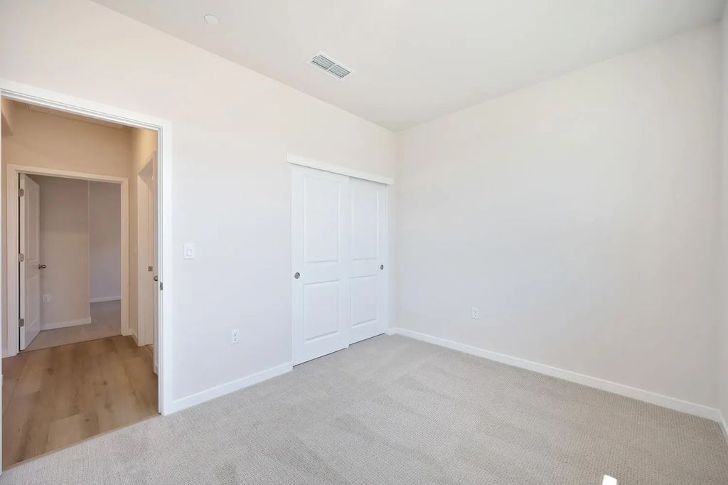 1089 Mallory Ridge Street, Roseville