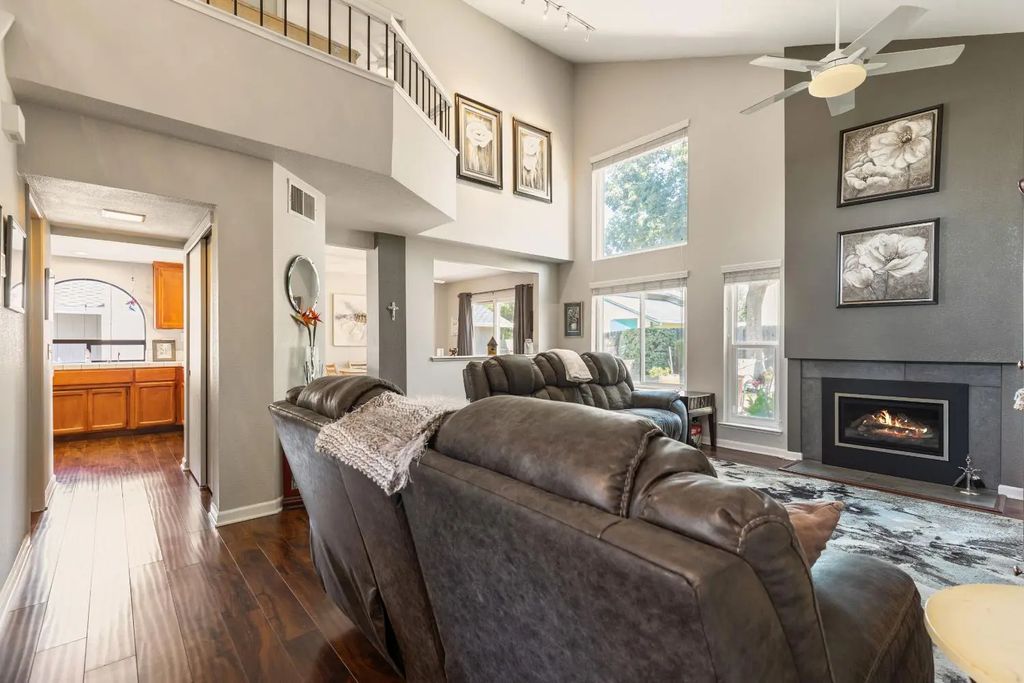 3713 Black Eagle Drive, Antelope