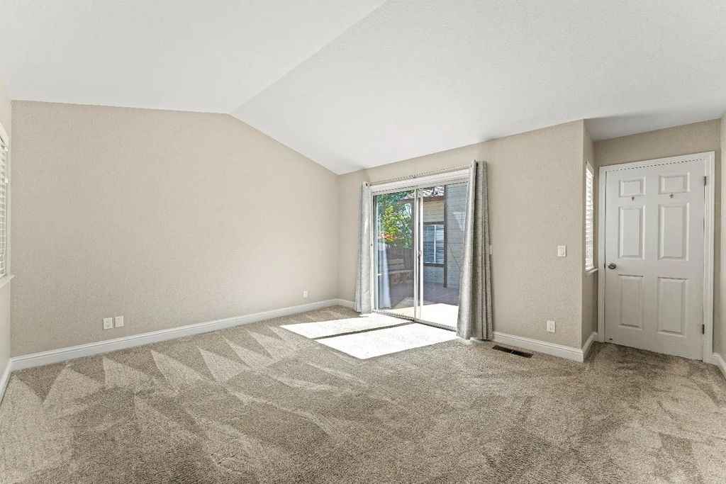 1137 Lantern View Drive 16, Auburn