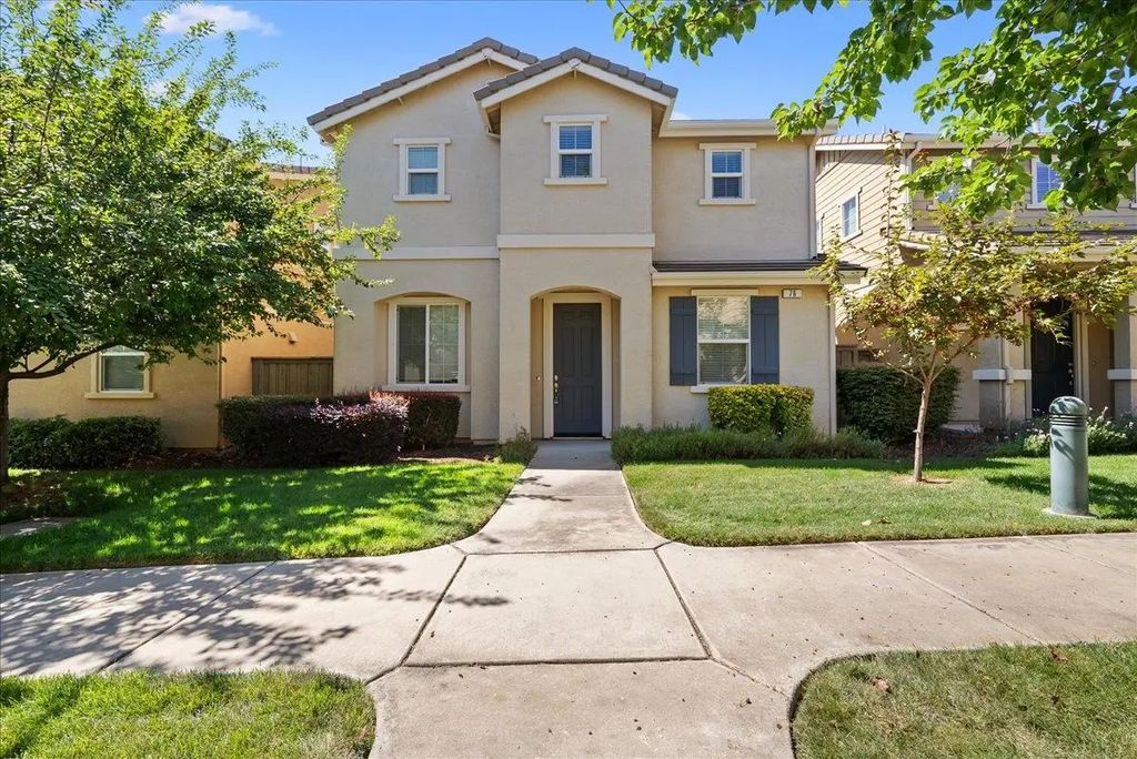 76 Crystalwood Circle, Lincoln