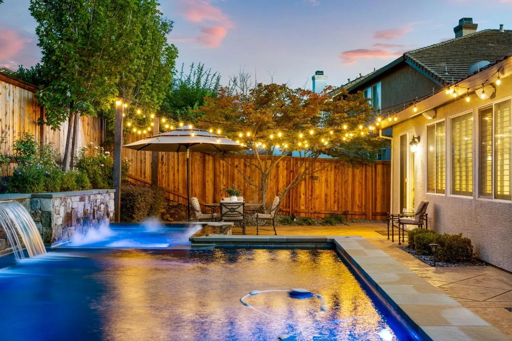 6676 Rose Bridge Drive, Roseville