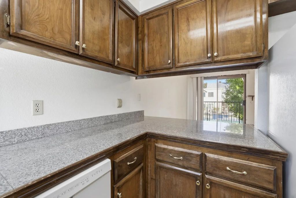 7441 Auburn Oaks Court H, Citrus Heights