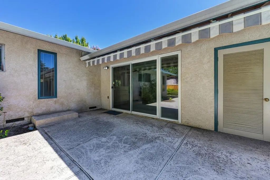 305 Zola Avenue, Roseville