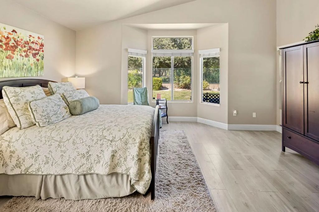 7285 Clearview Way, Roseville