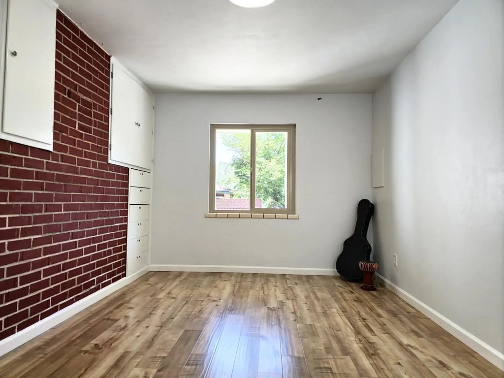 1284 Roxie Way, Placerville
