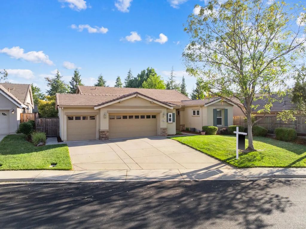 592 Sawka Drive, Auburn
