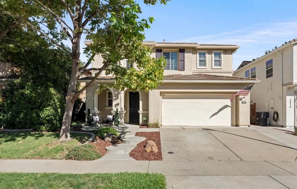 2624 Heirloom Way, Roseville