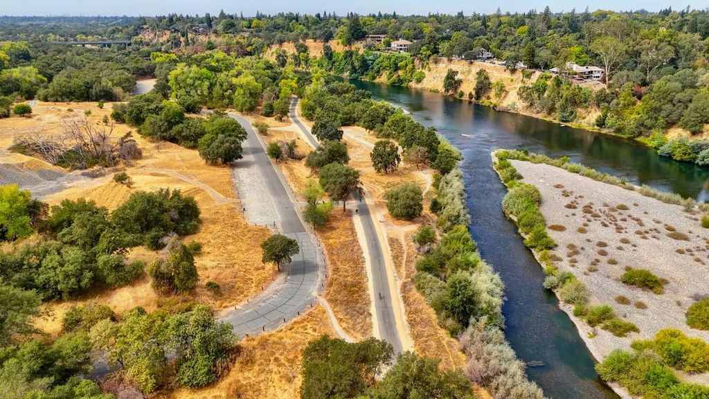 11457 Huntington Village Lane, Gold River
