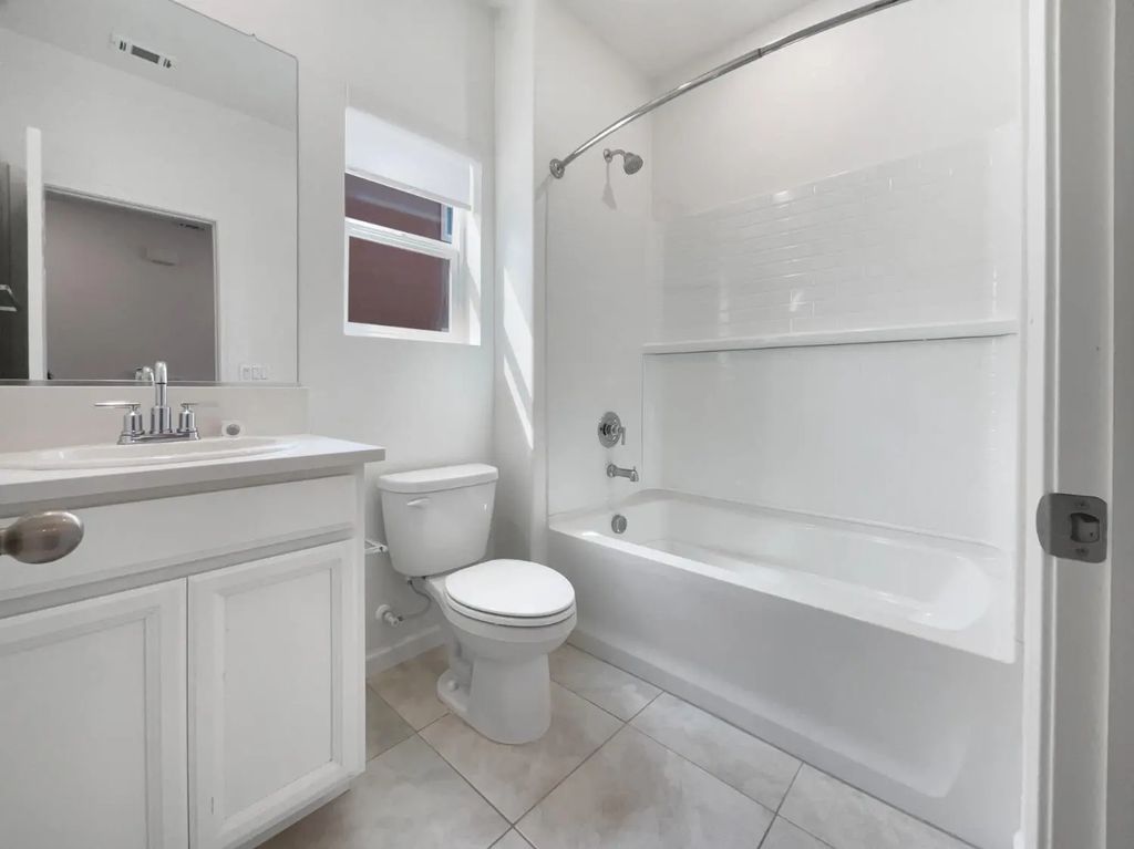 5080 Cloud Burst Way, Roseville