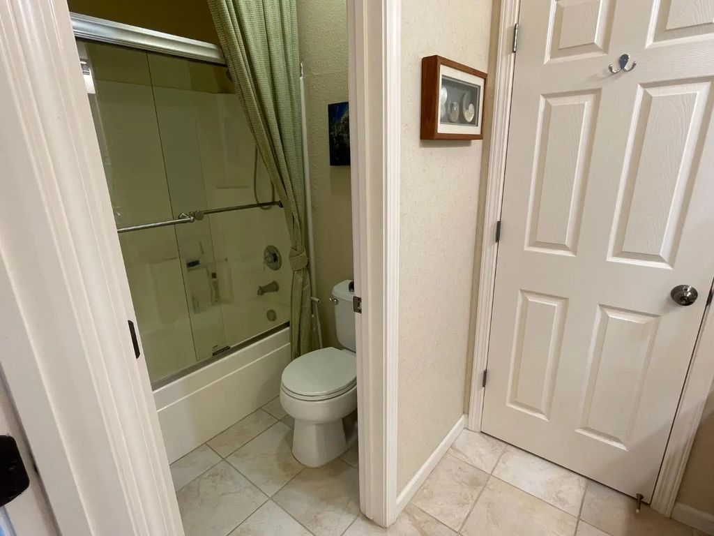 1274 Forebridge Lane, Lincoln