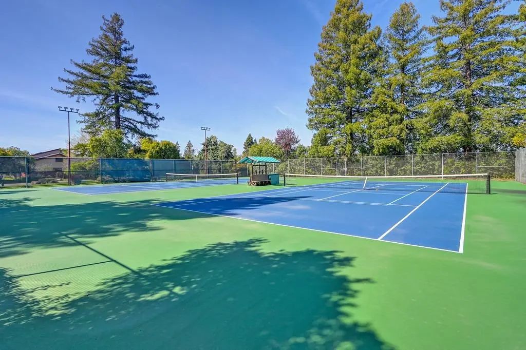 8931 Bluff Lane, Fair Oaks