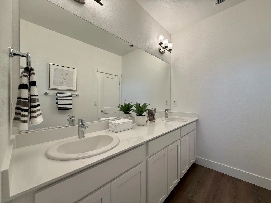 10044 Pixley Court, Roseville