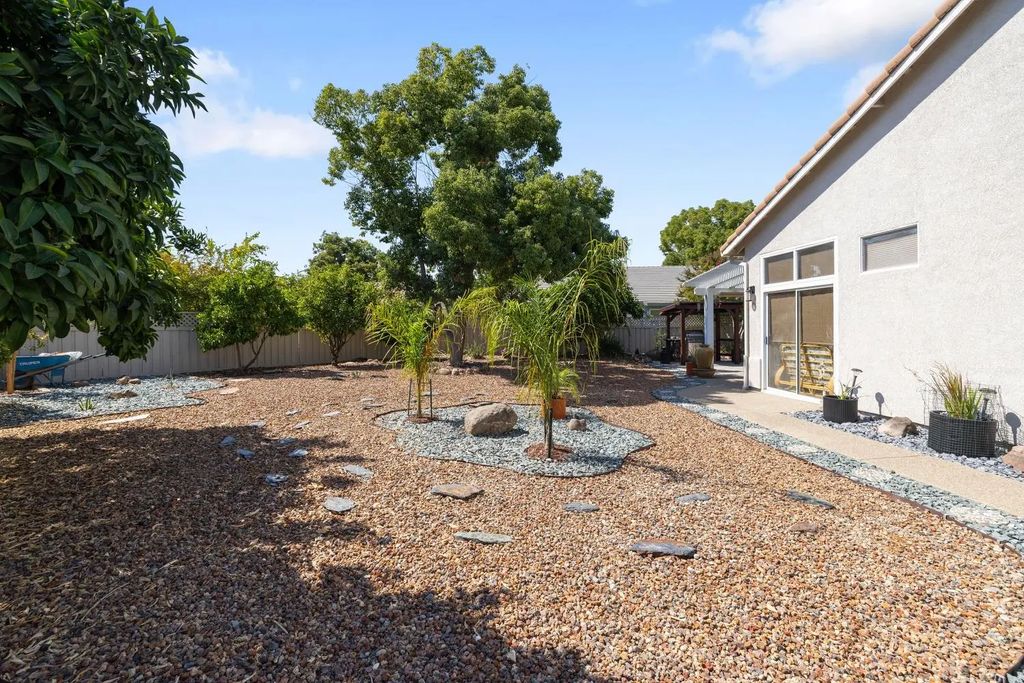241 Saddlebag Court, Roseville