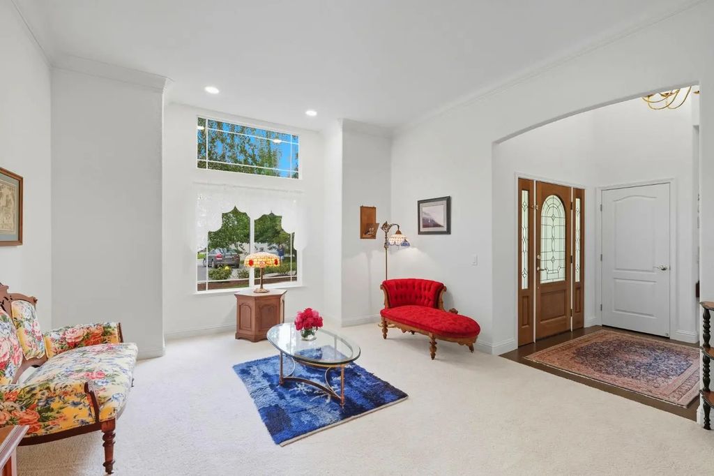 5538 Delrose Court, Carmichael