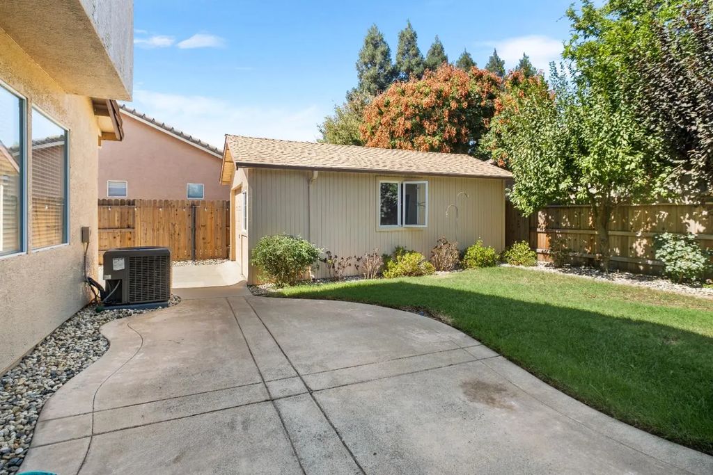 1559 Faulkner Drive, Roseville
