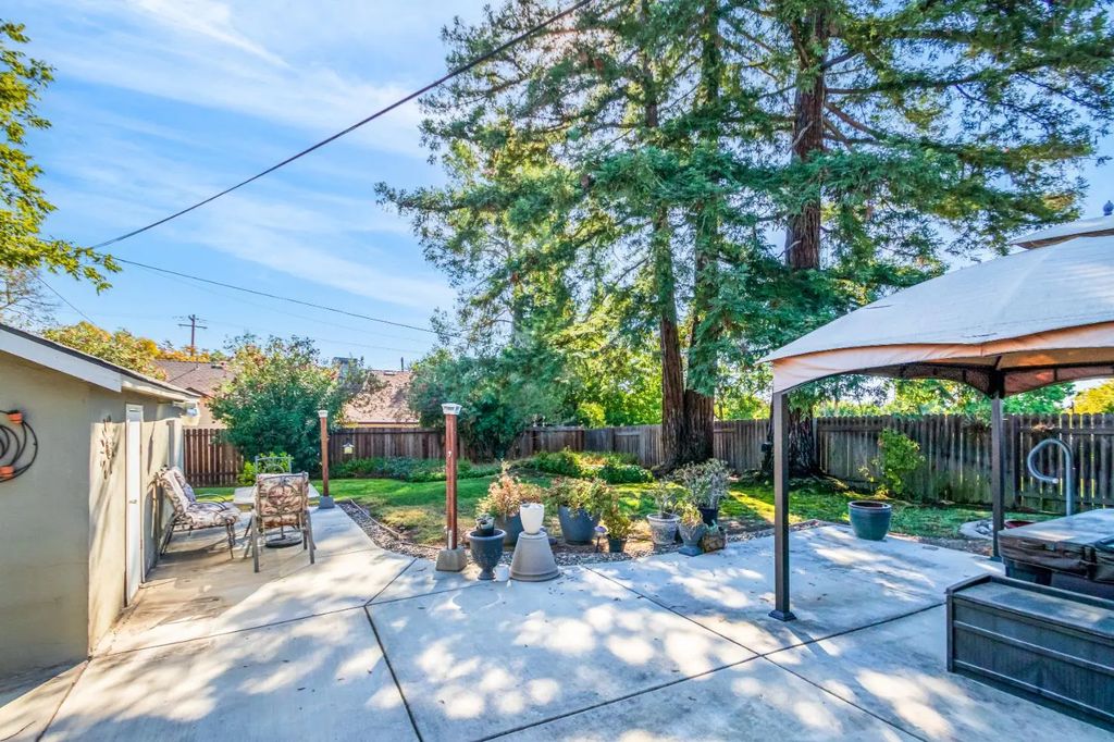 900 Camelia Avenue, Roseville
