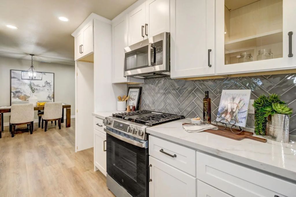 5512 Valhalla Drive, Carmichael