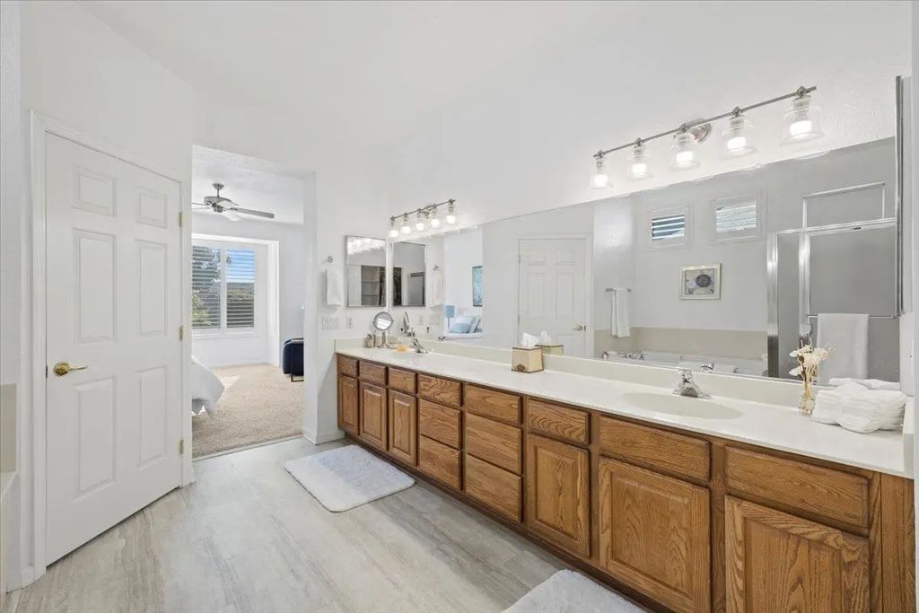 1181 Magnolia Lane, Lincoln