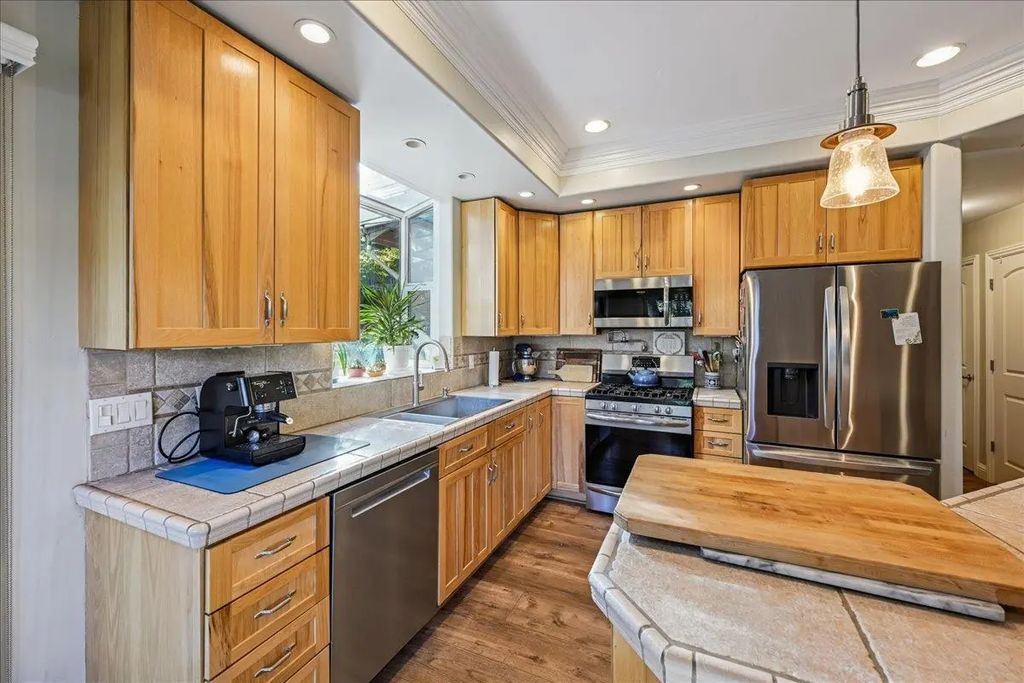 6262 Viewridge Drive, Auburn