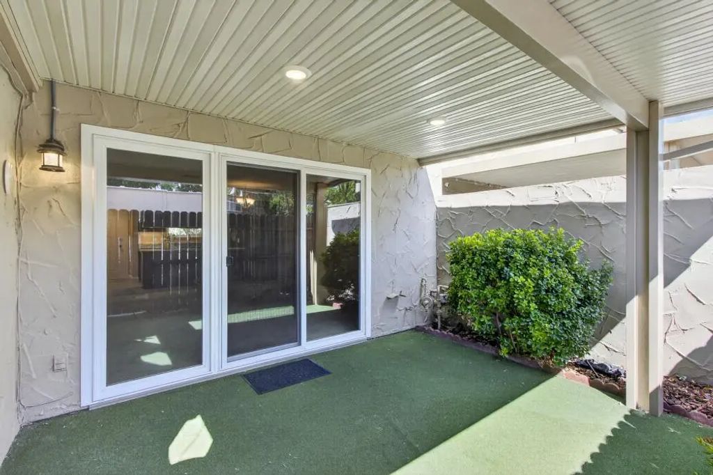 2453 Via Camino Avenue, Carmichael