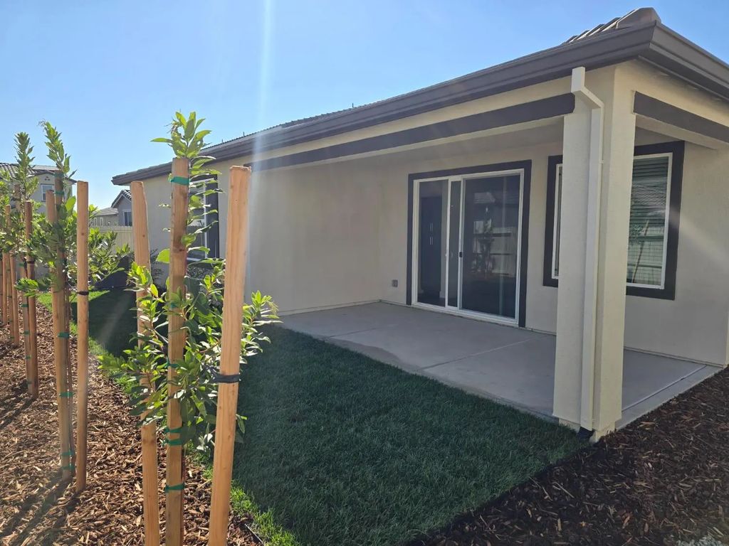 1224 S Marmo Circle, Roseville
