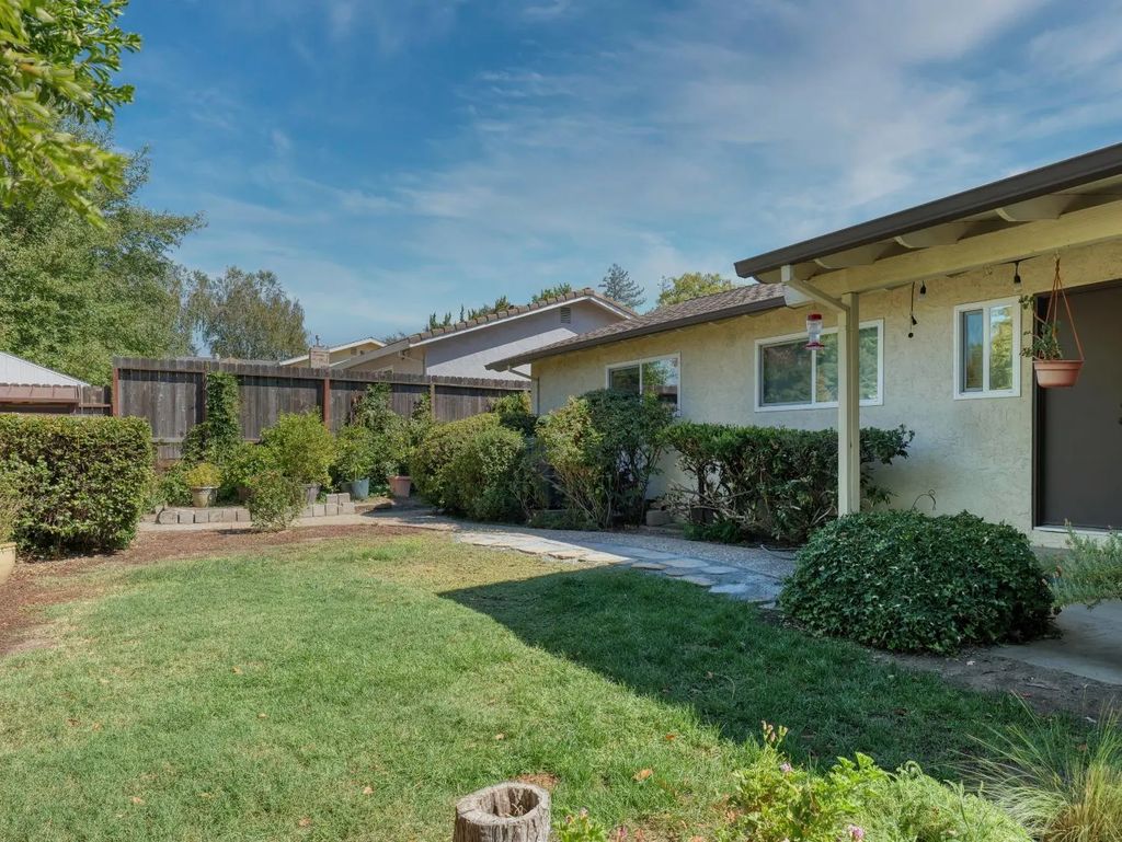 4605 Ladera Way, Carmichael