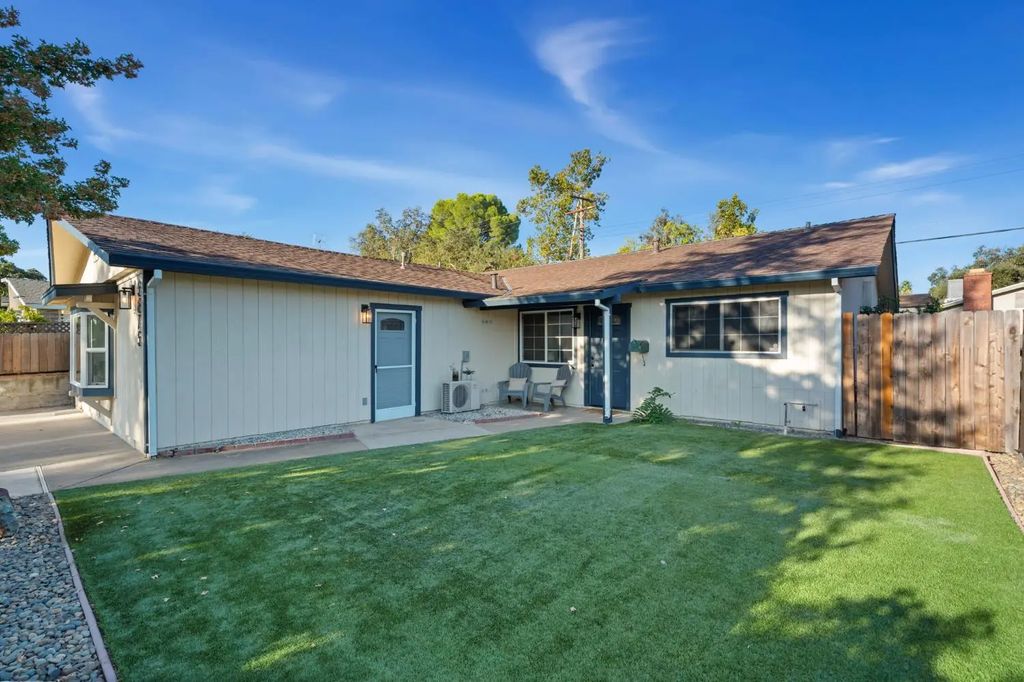 5875 Woodleigh Drive, Carmichael
