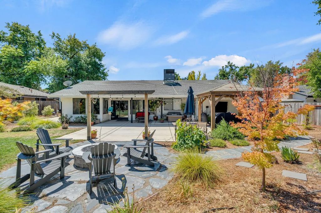 8613 Gaines Avenue, Orangevale