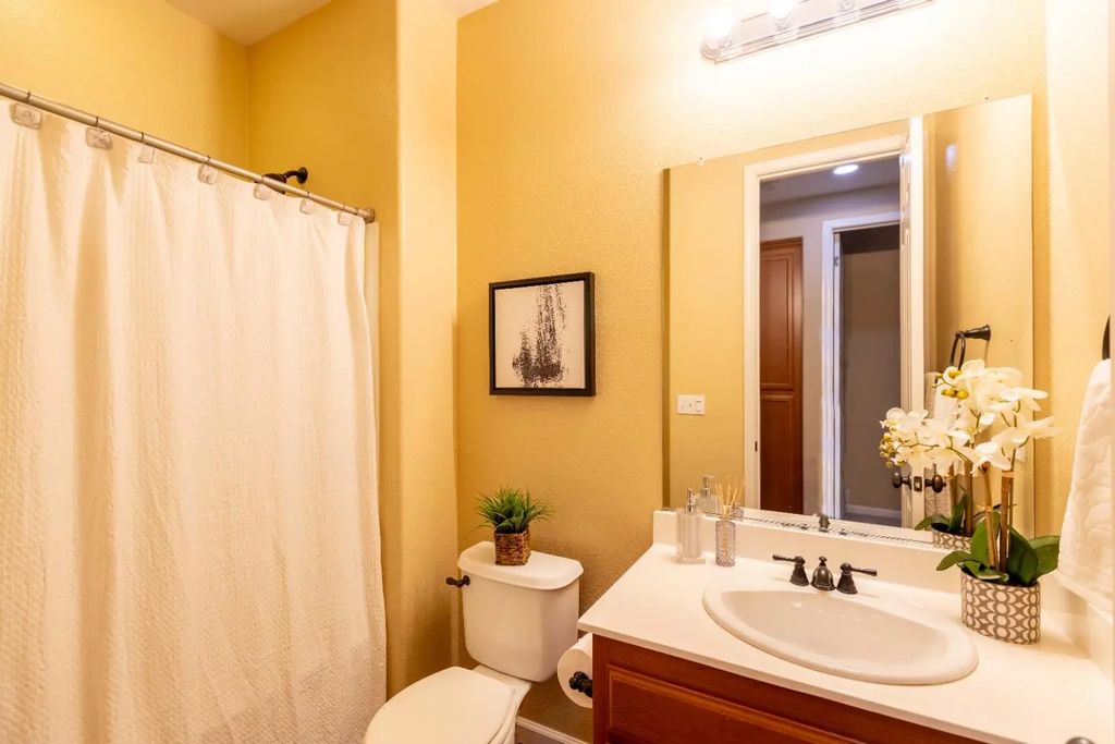 6288 Lonetree Boulevard, Rocklin