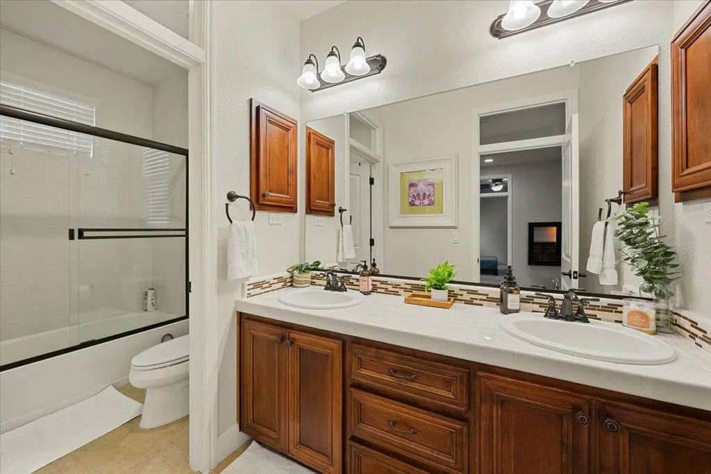 7241 Orchard Circle, Penryn