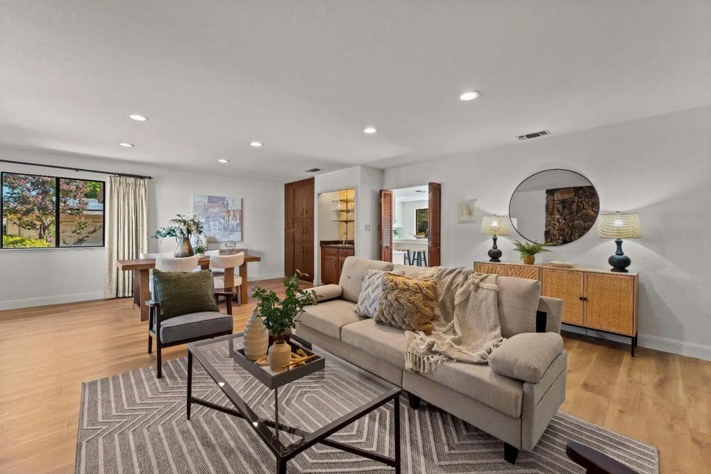 4515 Charleston Drive, Carmichael