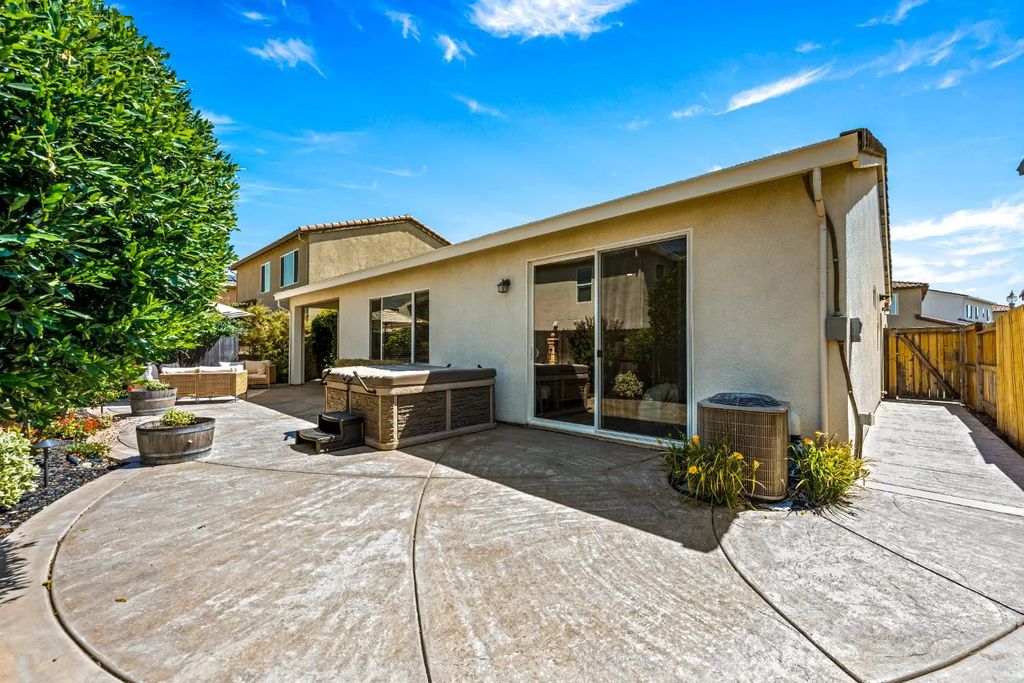 488 River Street, Lincoln