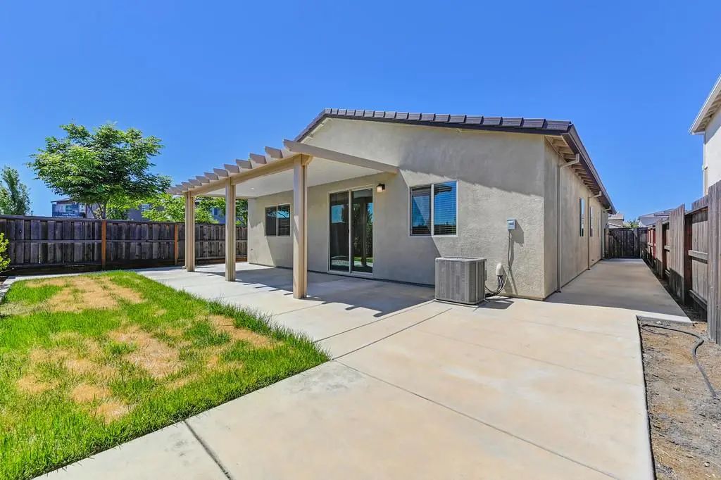 6000 Mystic Way, Roseville