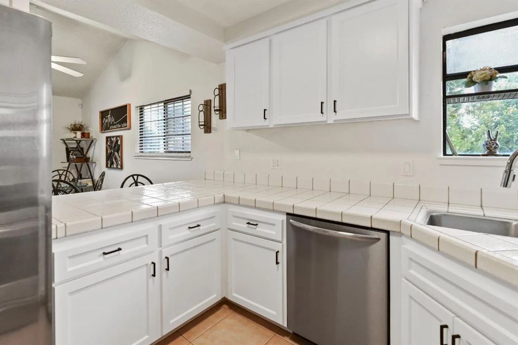 7409 Auburn Oaks Court P, Citrus Heights