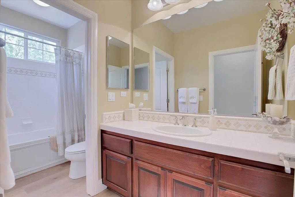6409 Caddie Court, Auburn