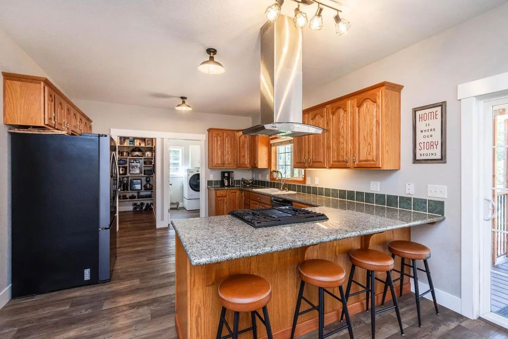 1010 Quail Valley Road, Colfax