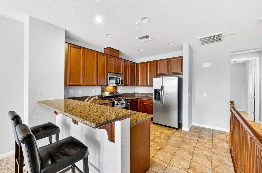 1204 Hudson Circle, Lincoln