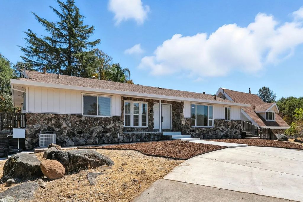 6740 Brooks Lane, Loomis